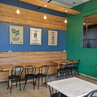 McClains Market Indoor Seating