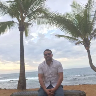 Leo D.