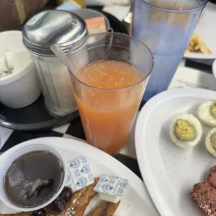 apple + grapefruit juice i think