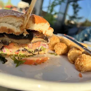 Portobello burger (Vegan) absolutely DELICIOUS