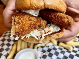 McCool's Pub & Grill