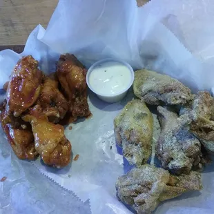 Sweet &amp; Sour (left), Dry Ranch (right). Both flavors good, but S &amp; S way more sweet than sour. Goid, but GO TO CAIN'S, HOULIHAN'S.