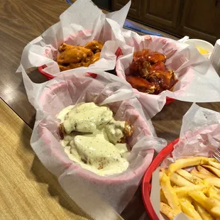 Hot, gator, &amp; spicy ranch wings