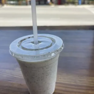 Vanilla and Oreo smoothie