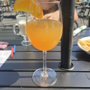 Apple cider mimosa