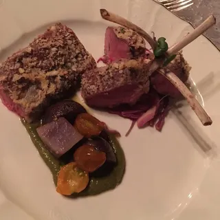 Rosemary & Dijon Crusted Rack of New Zealand Lamb*