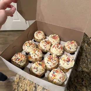 Vegan birthday confetti mini cupcakes