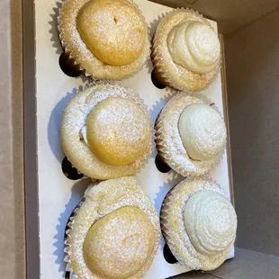 Mango and pineapple Mochifins