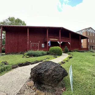 Front entrance to the museum