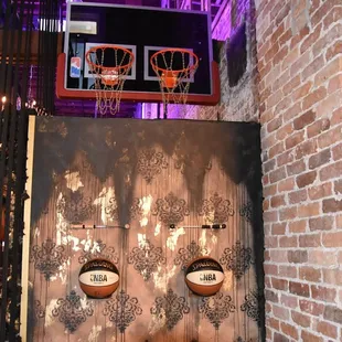 Play the life size Air Gordon Pop-A-Shot!