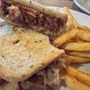 Corned Beef Rueben sandwich