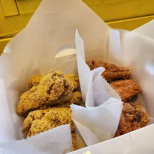 fried chicken, fried chicken wings, chicken wings and fried chicken, food, chicken, bbq chicken, chicken wings, bbq wings, poultry