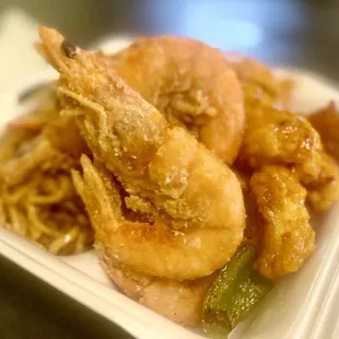 Yuge Prawns, chicken &amp; lo mein off the hot bar. You get 3 picks for $9.50 A great value.