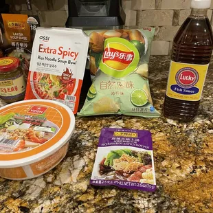 Spicy instant noodle bowls