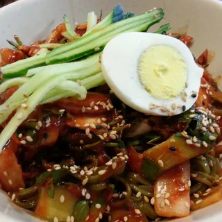 Spicy Mixed Noodles with Raw Skate (Hweh Bibimguksu)