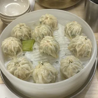 Kimchi pork dumplings