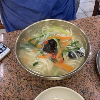 Knife Cut Noodle in Anchovy Broth (Myulchi Kalguksu)