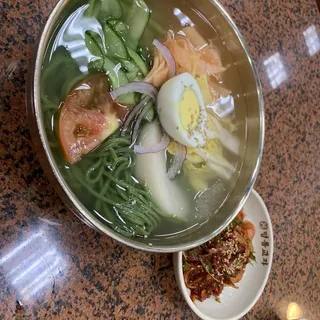 Cold Spicy Kimchi Noodle Soup (Spicy Dongchimiguksu)