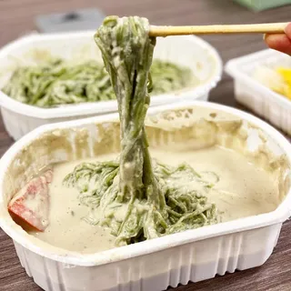 Cold soy bean noodle soup (Kongguksu)