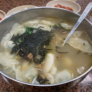 Rice Cake Dumpling Soup