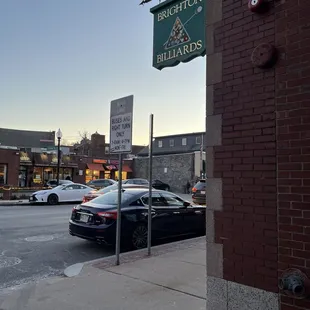Small alleyway to parking lot