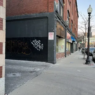 Small alleyway to parking
