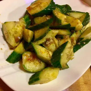 Cucumber with Mashed Garlic