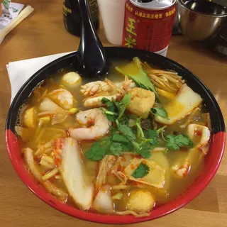 Seafood Mala Soup w/Vermicelli noodle