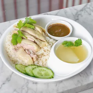 Steamed chicken rice