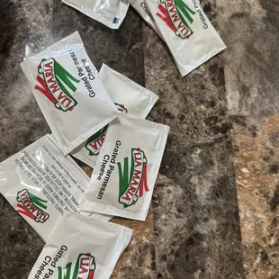 No crushed peppers =(