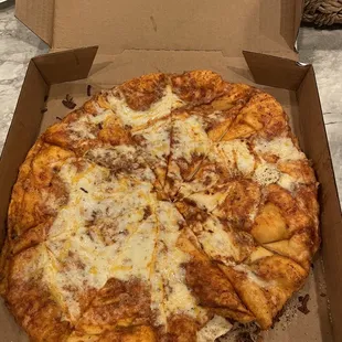 Cheese pizza??? This isn't rare, this is what they all look like.