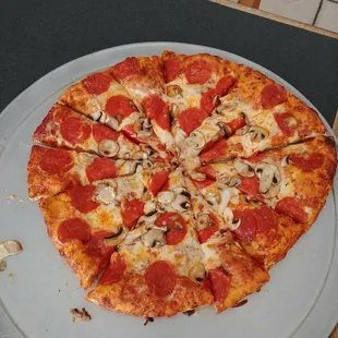 Large Pepperoni And Mushroom