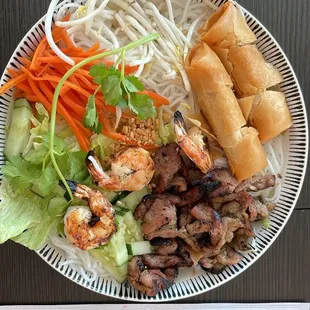 Lemongrass vermicelli with shrimp combo.