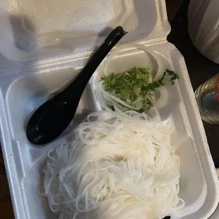 Pho that&apos;s nothing but noodles