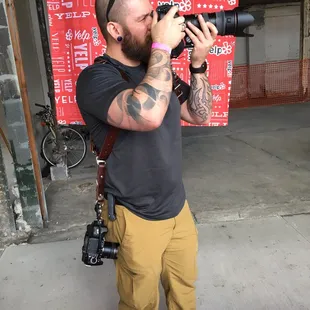 Ian, the photographer for the Yelp photo booth!!