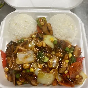 C8 Kung Pao Chicken