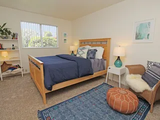 Vintage Square Apartments