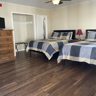 Double bedded room with shower