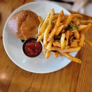 Meadowsweet egg sandwich