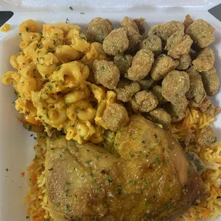 food, chicken wings and fried chicken