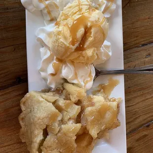 Apple pie a la mode