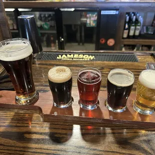 Awesome flight Oswald is a IPA,Peace Amongst Worlds is a Porter,Sinner 6.0 Cider, Mothman is a Black IPA. Smithwicks 12oz