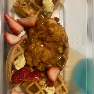 LOW CARB CHICKEN &amp; WAFFLES