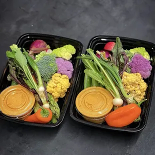 Smoked Cauliflower Hummus &amp; Veggies