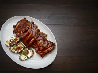 Dee Jays BBQ Ribs and Grille