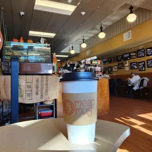 Cafe con miel (latte sweetened with honey)