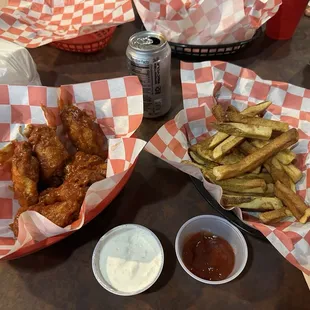 Wings &amp; Fries