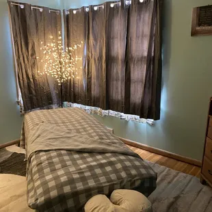 Treatment room, ready for you.