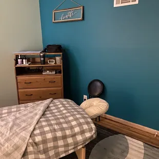 Treatment room prepared for you.