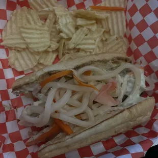 OG Dogg with chips. Wow!